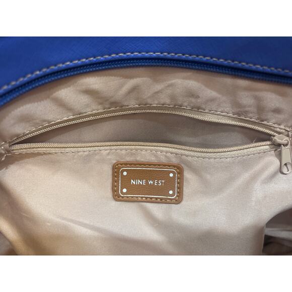 Nine West purse blue several compartments - Picture 3 of 10